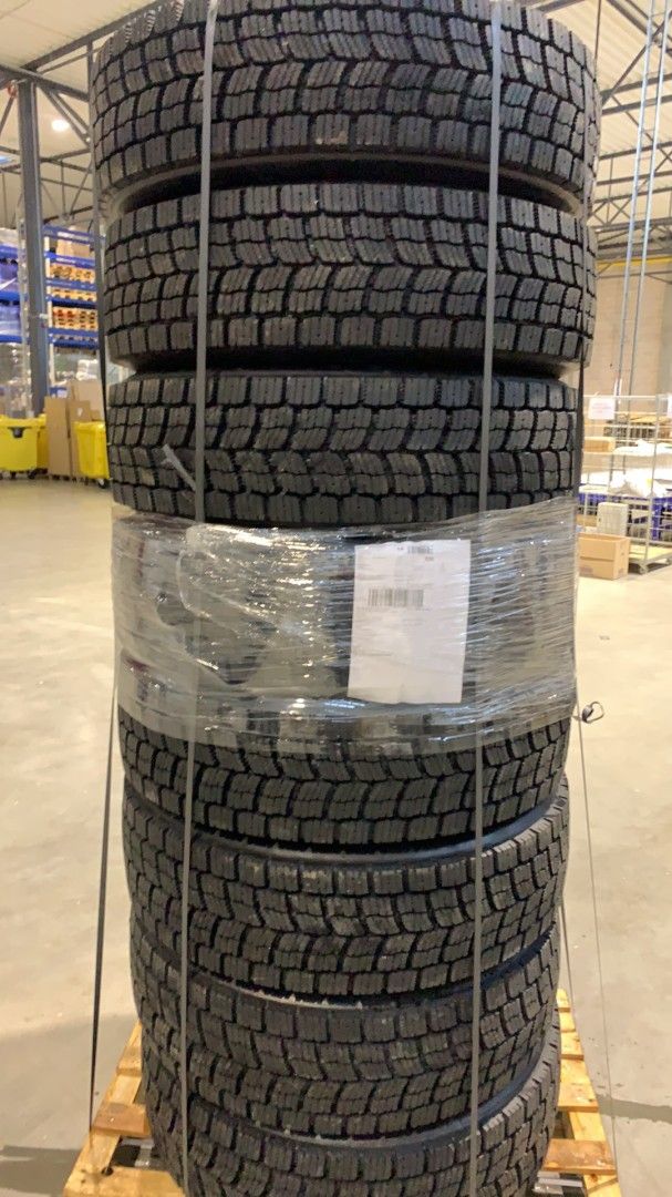 Pinnoitettu 315/70R22.5 LV41 2 runko 8 kpl erä