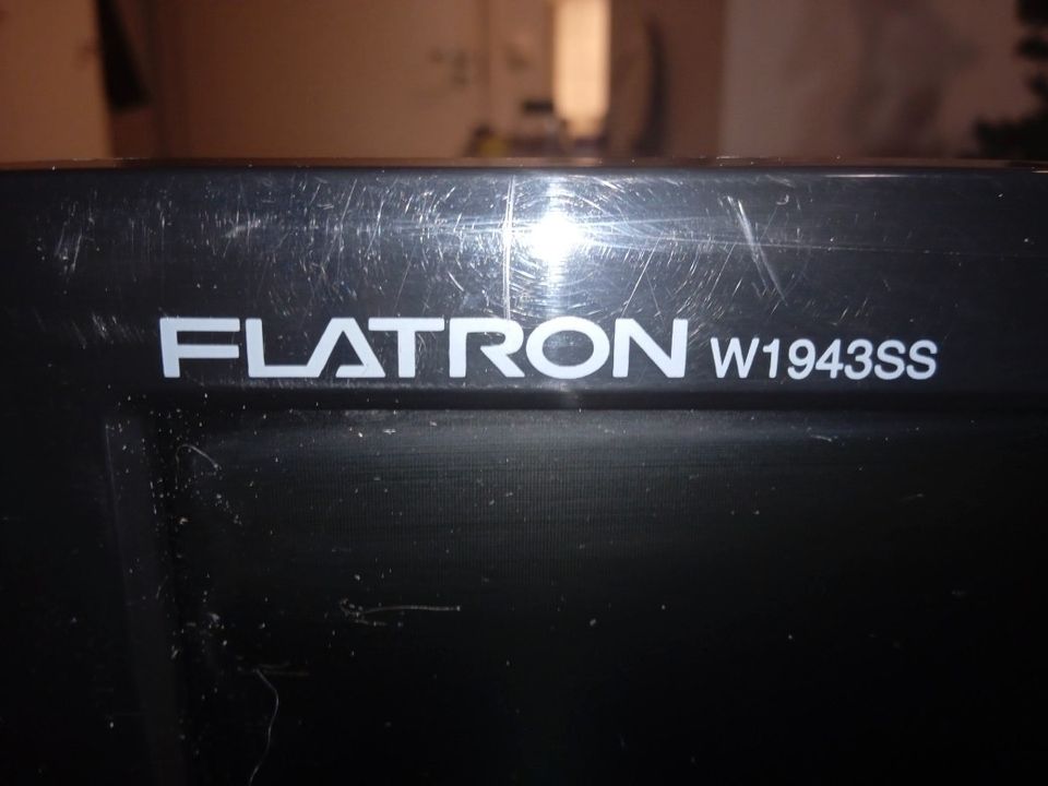 LG FLATRON W1943ss