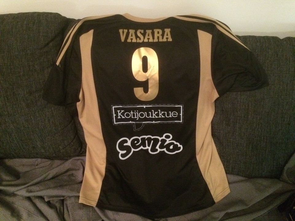 Vasara SJK pelipaita