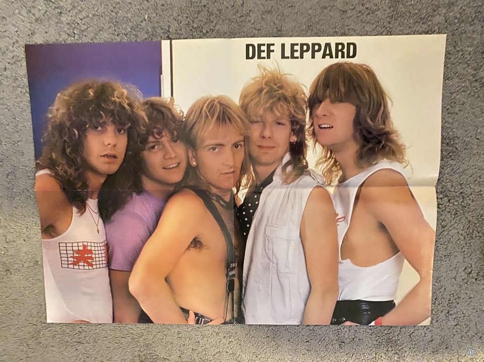 Def Leppard ja Oasis julisteet