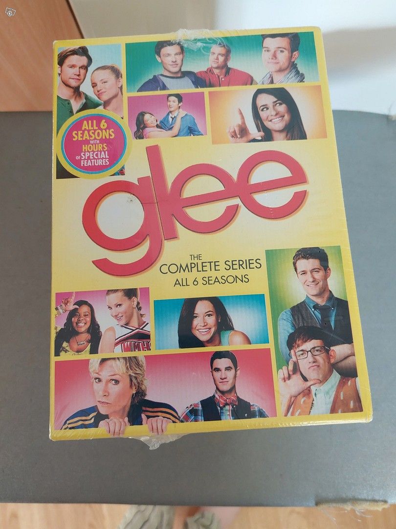 UUSI Glee dvd-boxi