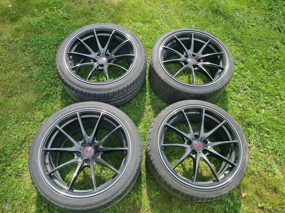 Rays Volk racing g25 9.5x19 et35 ja 10.5x19 et32 5x114,3