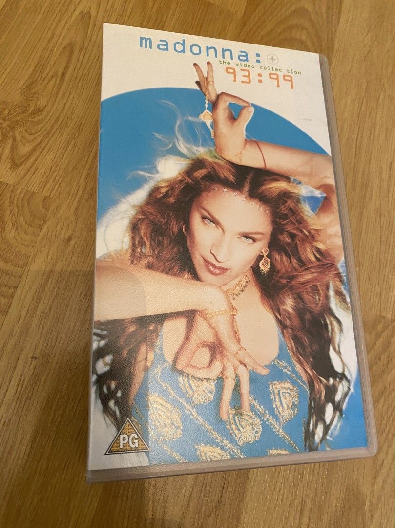 Madonna VHS kasetti ( usea eri vaihtoehto )