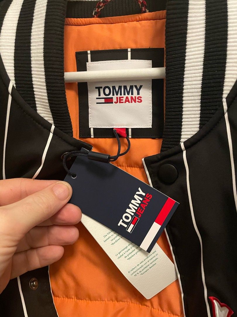 Tommy Jeans Rix Pinstripe Bomberjacket (koko-L)