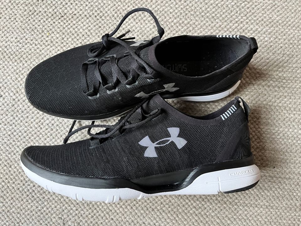 Under Armour Charged, koko 44.5
