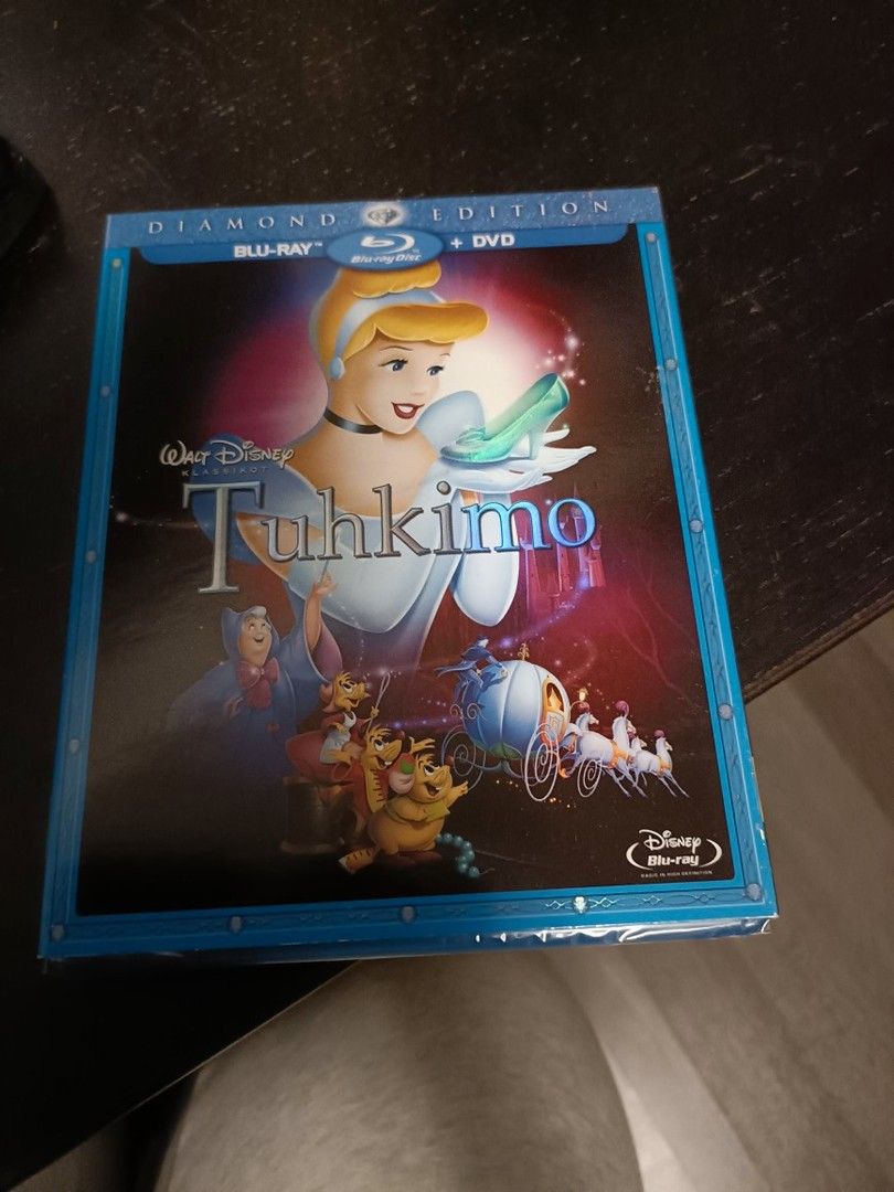 Disney klassikko Tuhkimo diamond edition