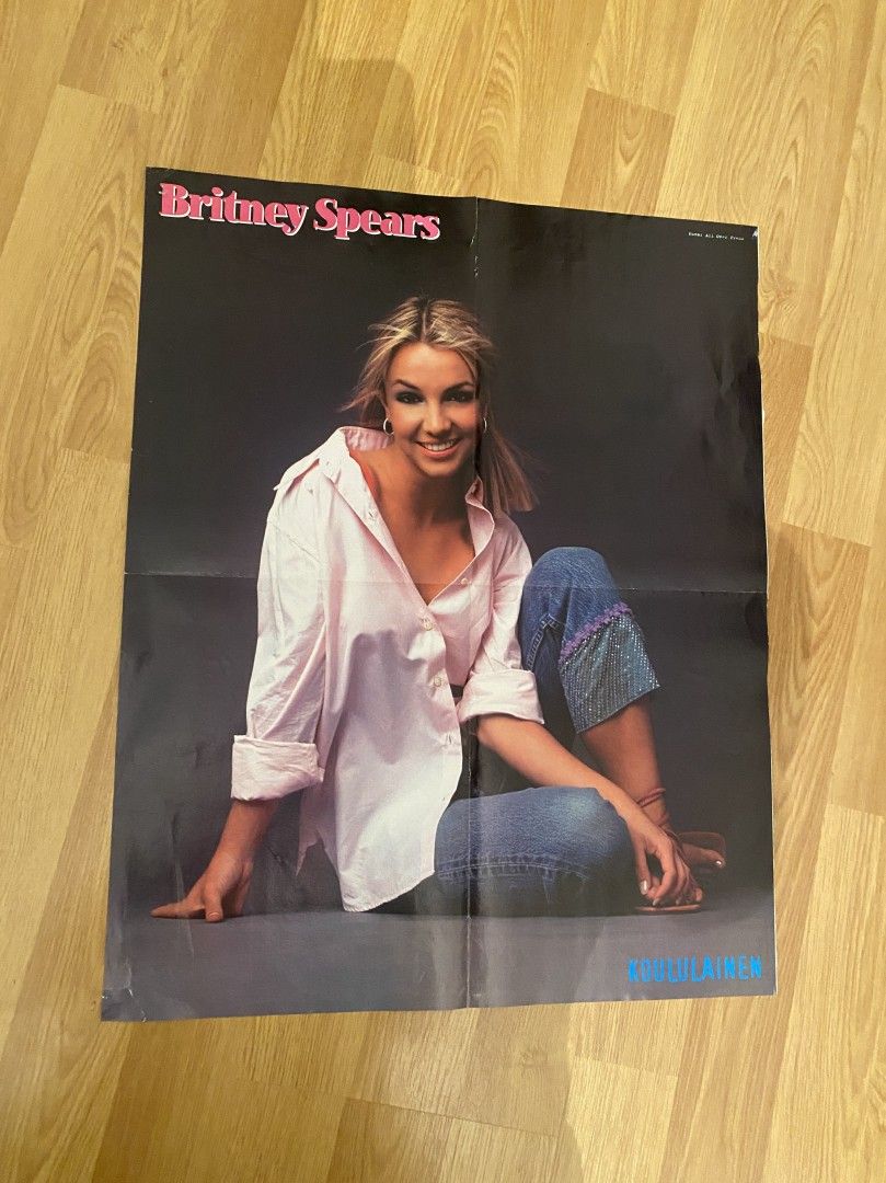 Britney Spears ja Mischa Barton julisteet + tarrat