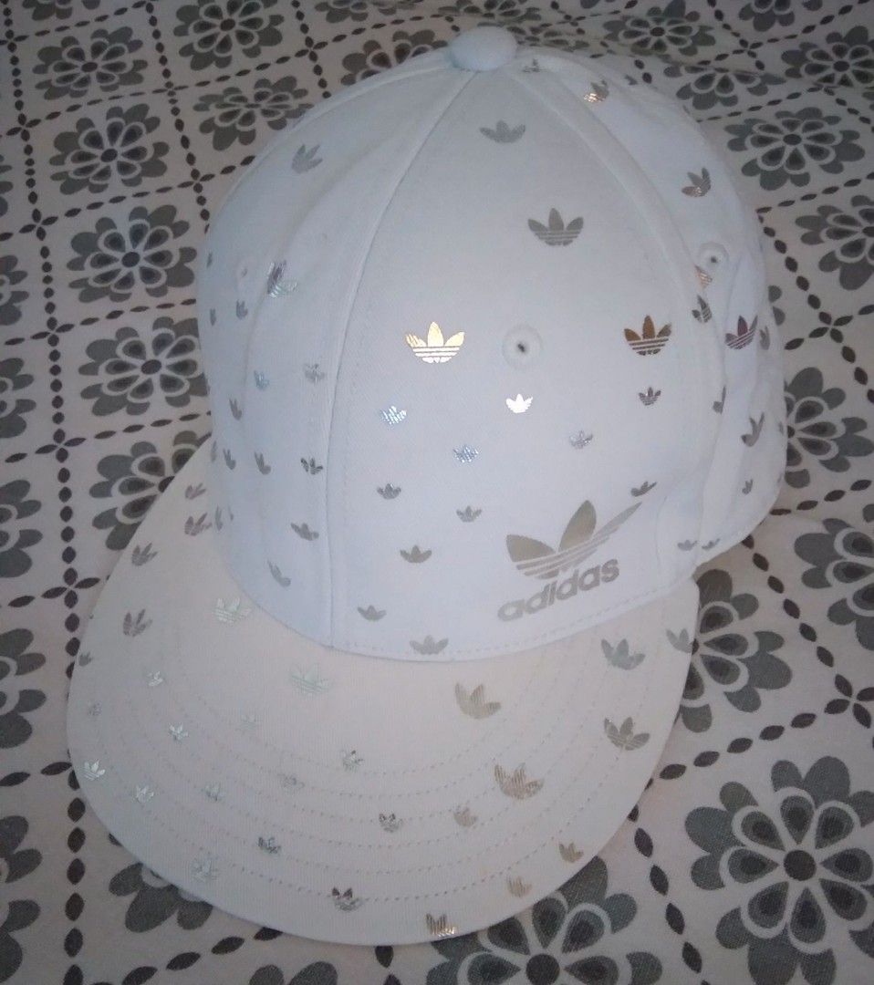 Adidas (M)