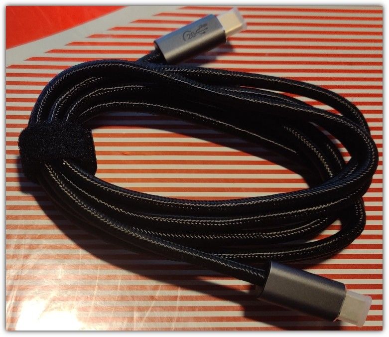 USB C - C supernopea datasiirto 20Gbps kaapeli /2m