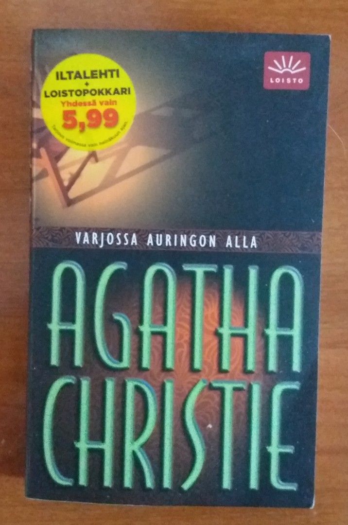 Agatha Christie VARJOSSA AURINGON ALLA Loisto p