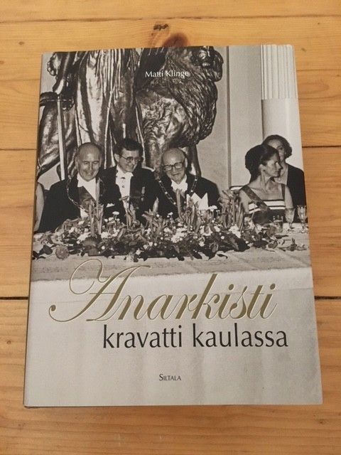 Matti Klinge: Anarkisti kravatti kaulassa