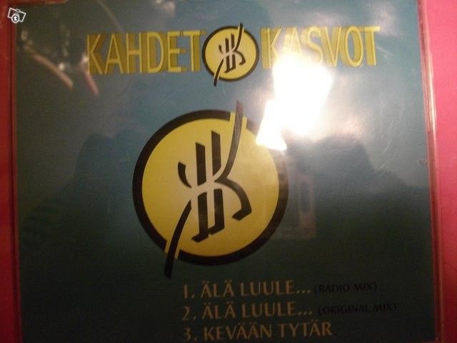 CD -levyjä mm. Kahdet kasvot