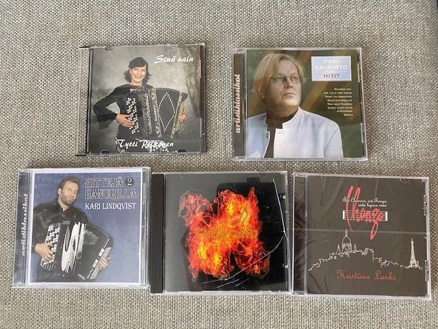 CD levyjä, Pasi Kaunisto, hanurimusiikkia, ym