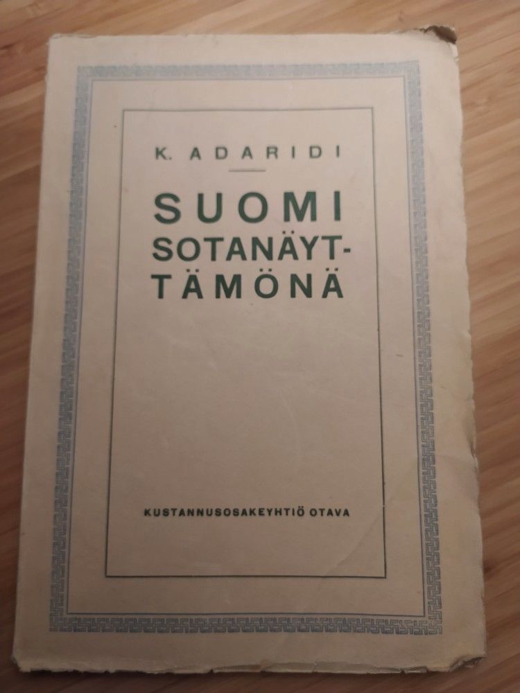 K.Adaridi Suomi sotanäyttämönä