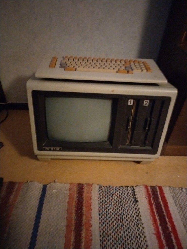 Yd-8110 tietokone