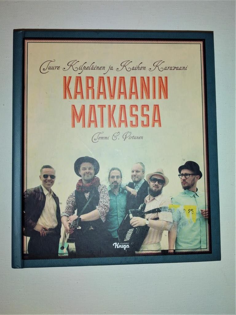 Karavaanin matkassa-kirja