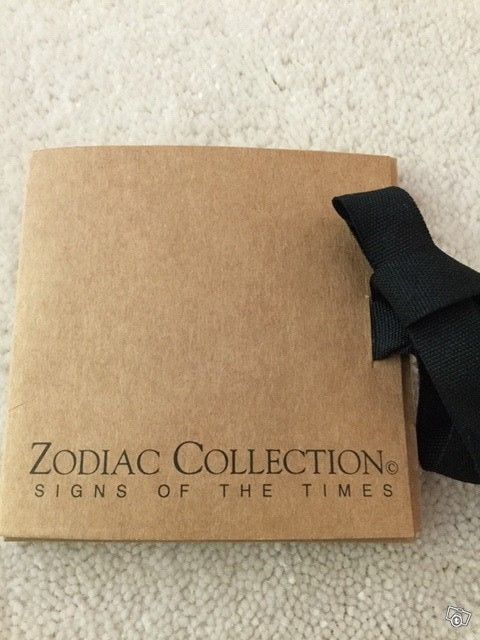 Zodiac Collection jousimies hopeinen riipus