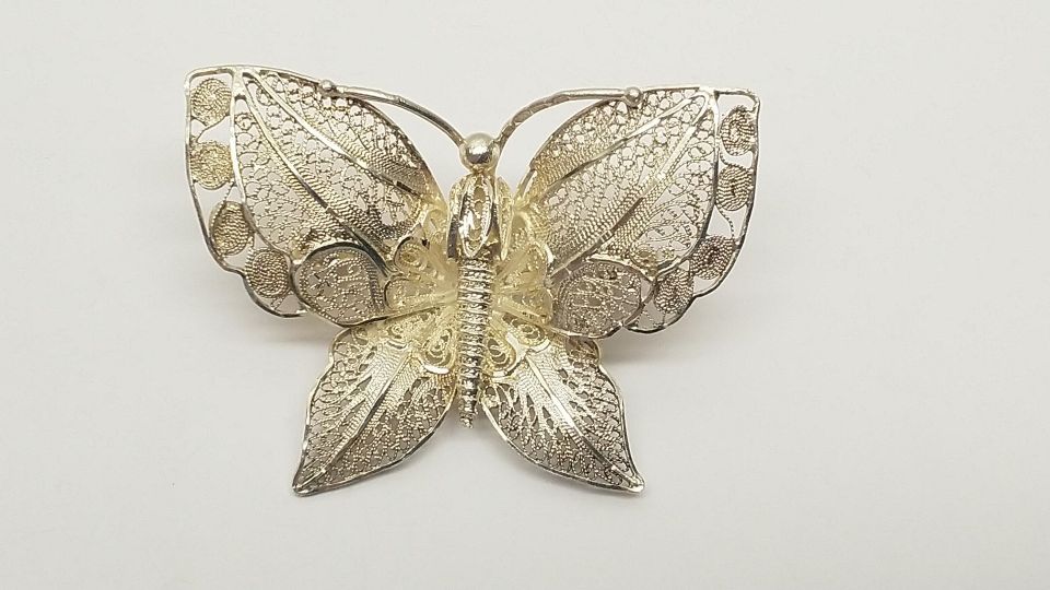Perhonen filigraani rintakoru, hopea 830