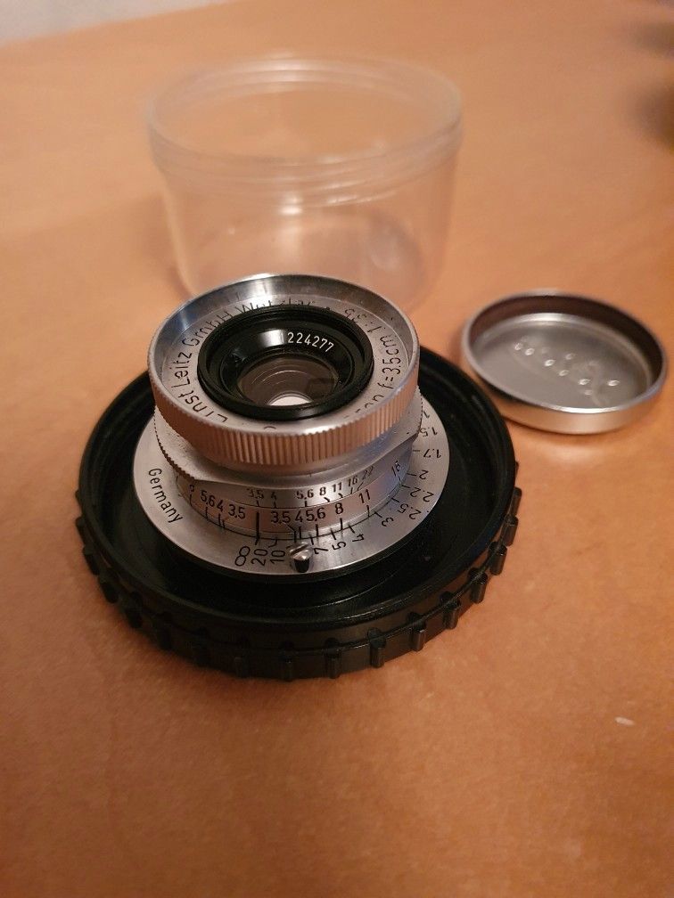 Leica Summaron 3.5 linssi
