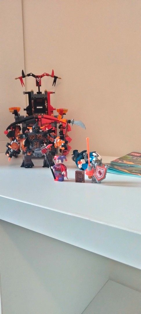 Lego nexo knight