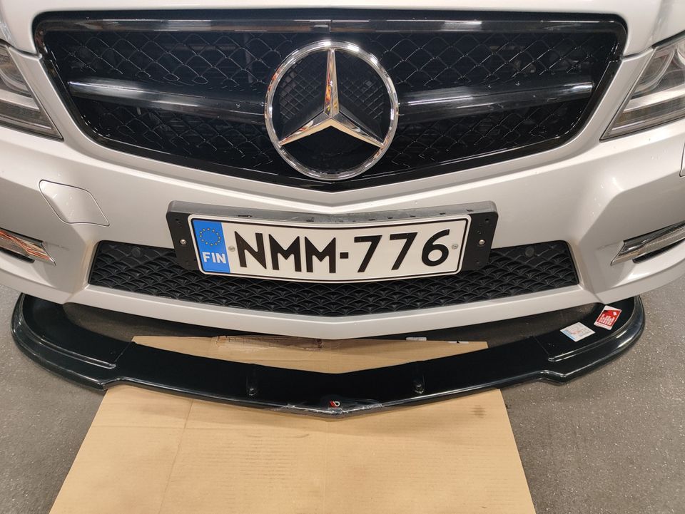 Mercedes W204 11-14 facelift C63 AMG splitteri