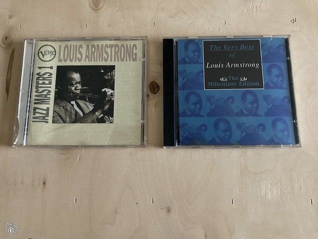 Louis Armstrong - 2 cd-levyä