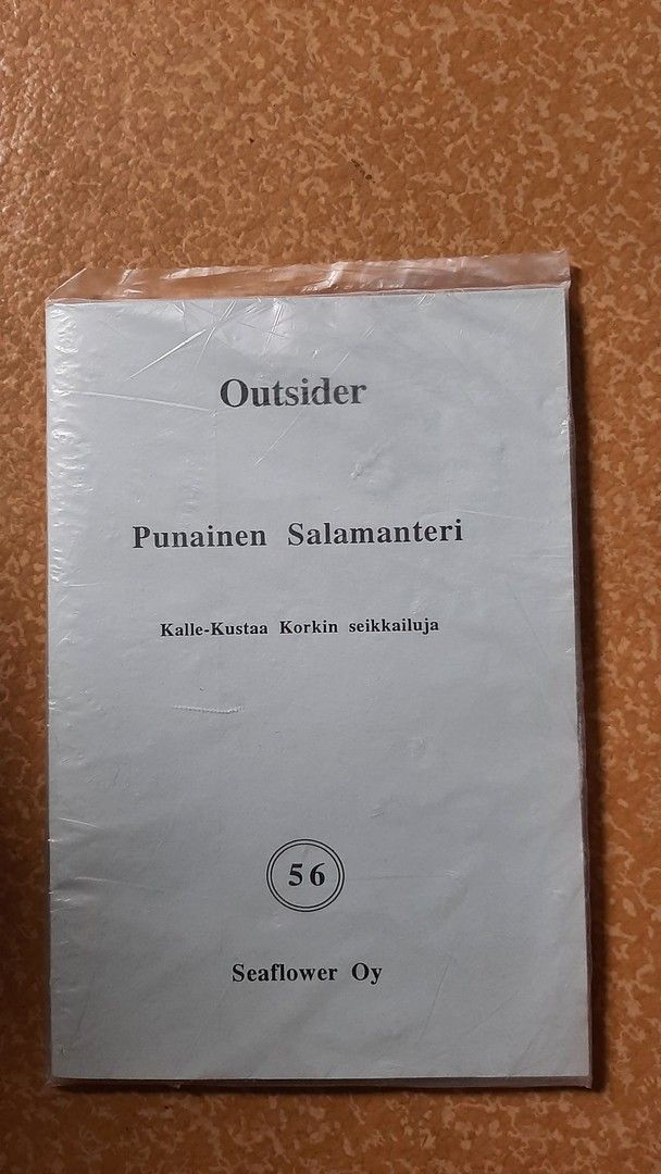 Outsider Punainen salamanteri