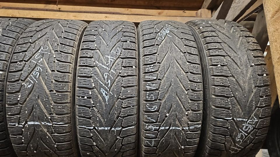 Käytetty Kitka 215/65R17 Nokia hakkapeliitta R2