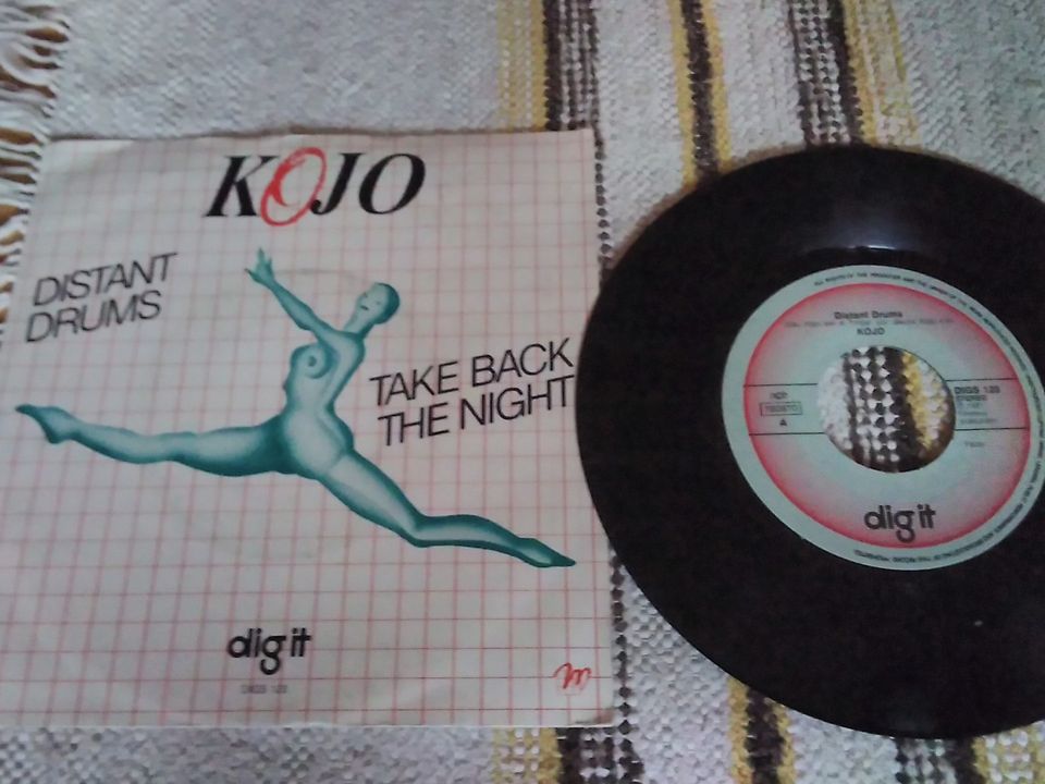 Kojo 7" Distant drums / Take back The night