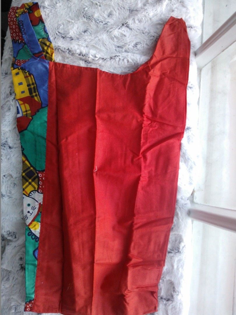 Punainen kestokassi, kork. 43 cm, Uusi