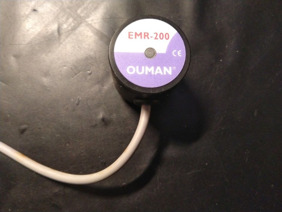 Ouman EMR-200 energiamittarin lukulaite