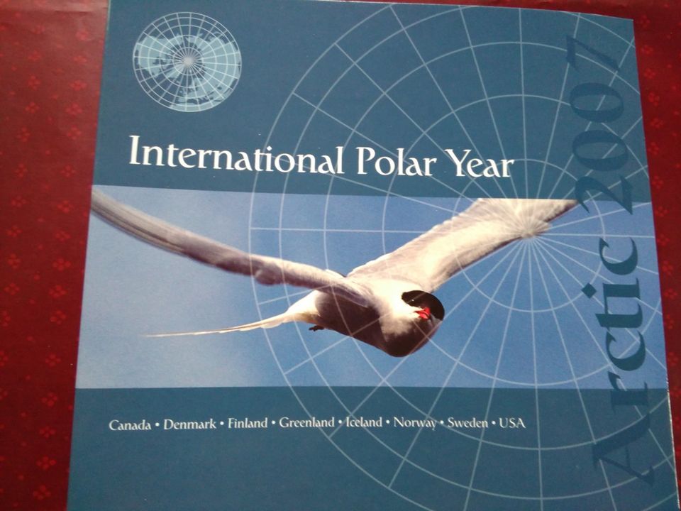 Postimerkkialbumi International Polar Year 2007