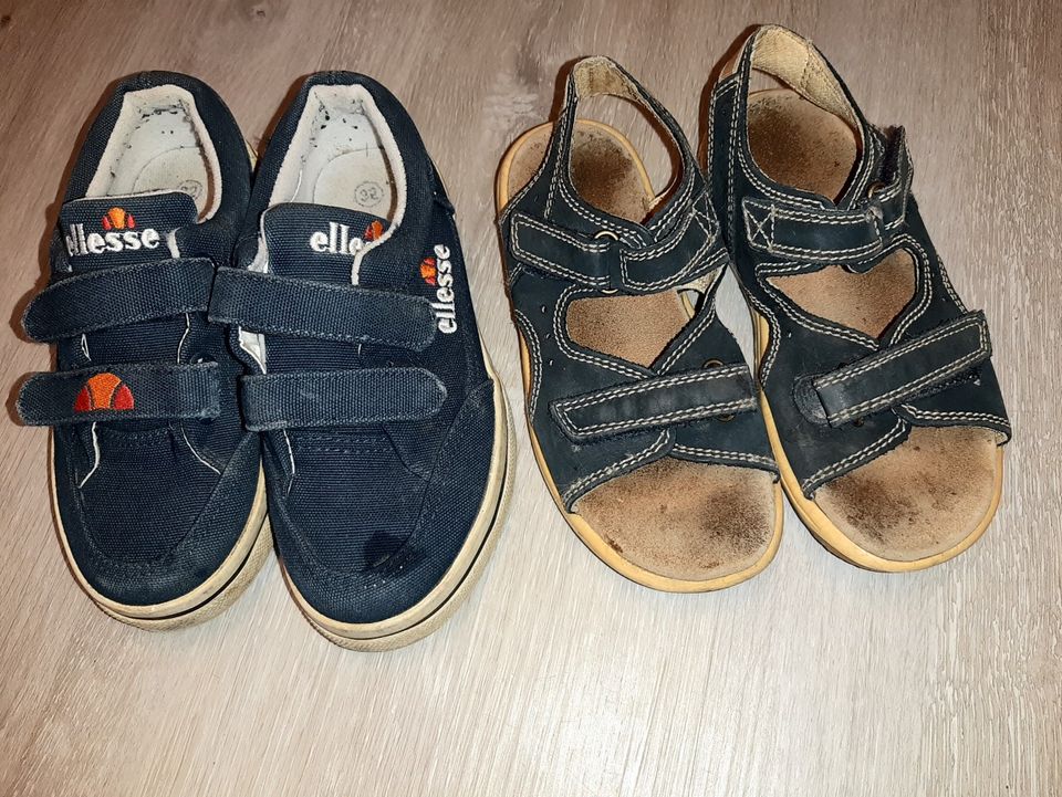 Sandaalit ja tennarit 30
