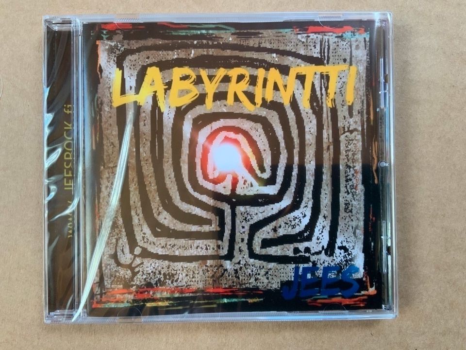 Harvinainen omakustanne CD!!  JEES, Labyrintti