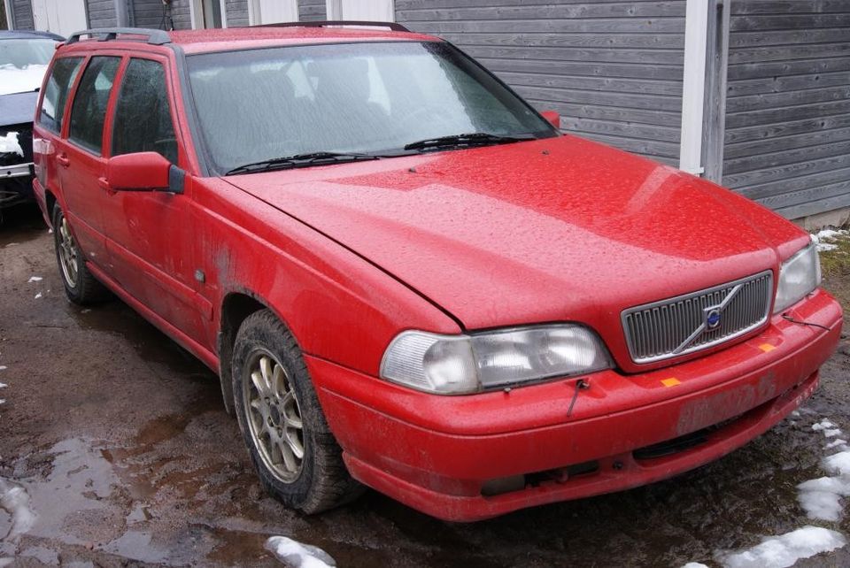 Volvo V70 -00