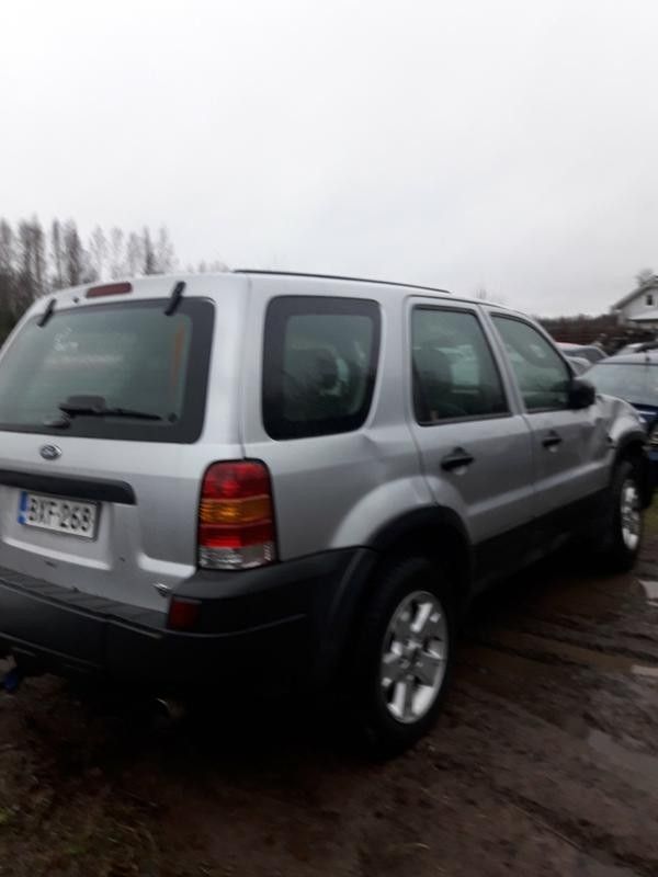 FORD MAVERICK 3,0 v6-05