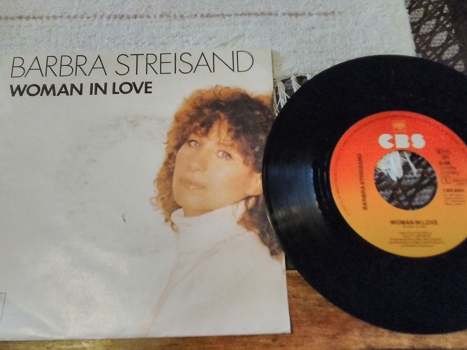 Barbra Streisand 7" Woman in love