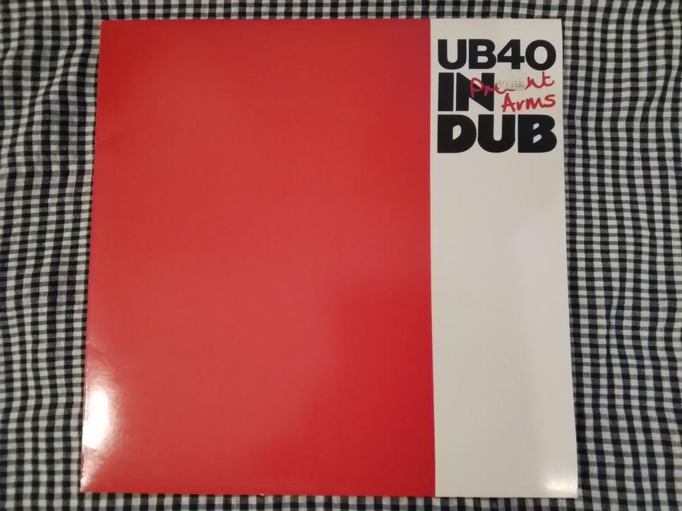 UB40 Present Arms in Dub LP