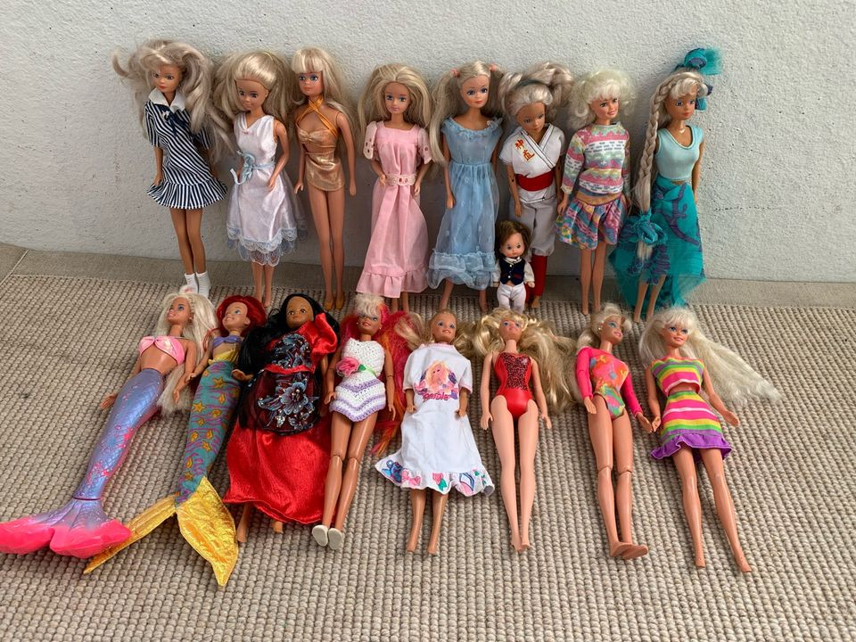 Vanhat Barbie nuket