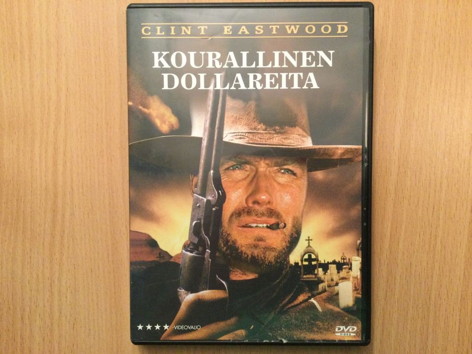 Kourallinen Dollareita DVD