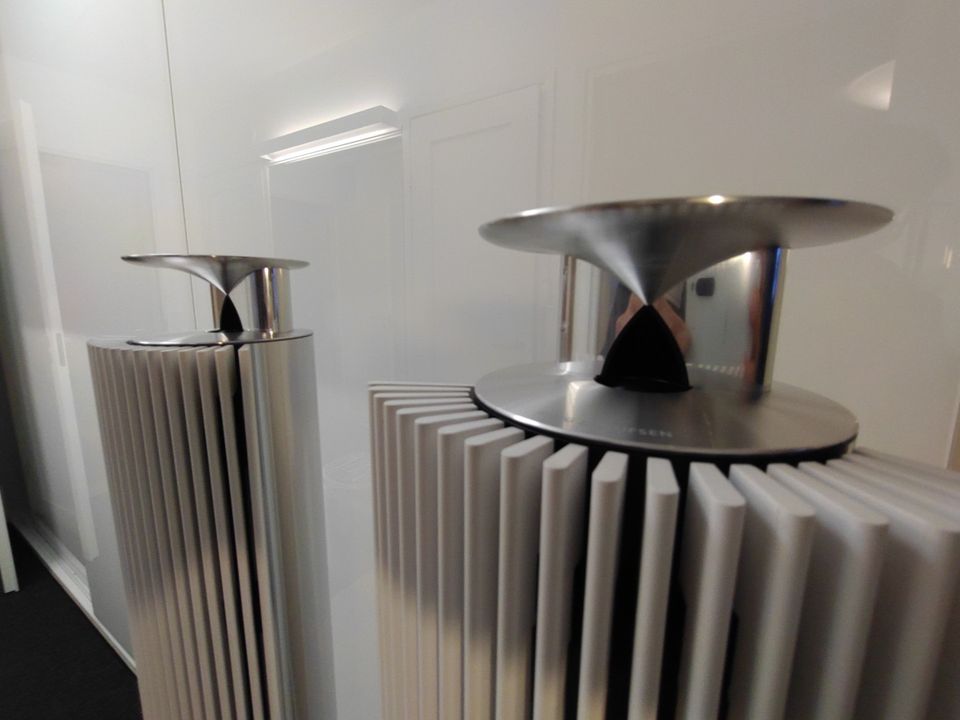 Bang&Olufsen BeoLab 18 kaiuttimet/Takuu:2v /vm.2015