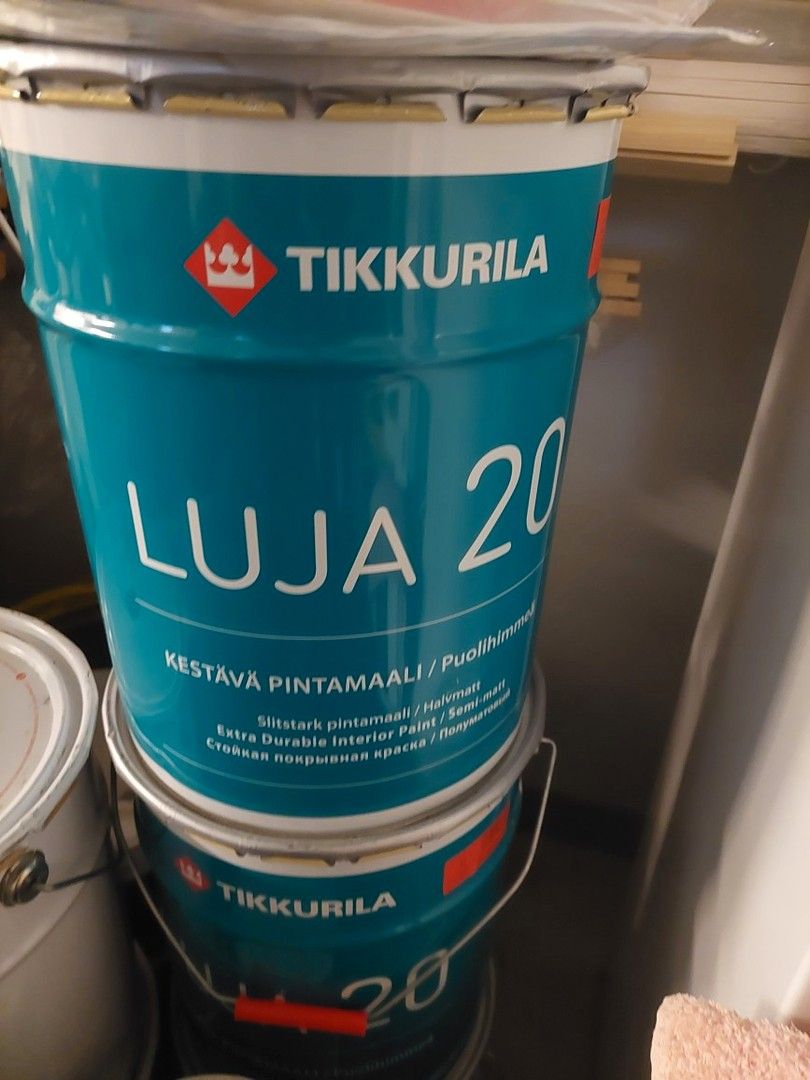 Sisämaali Luja 20