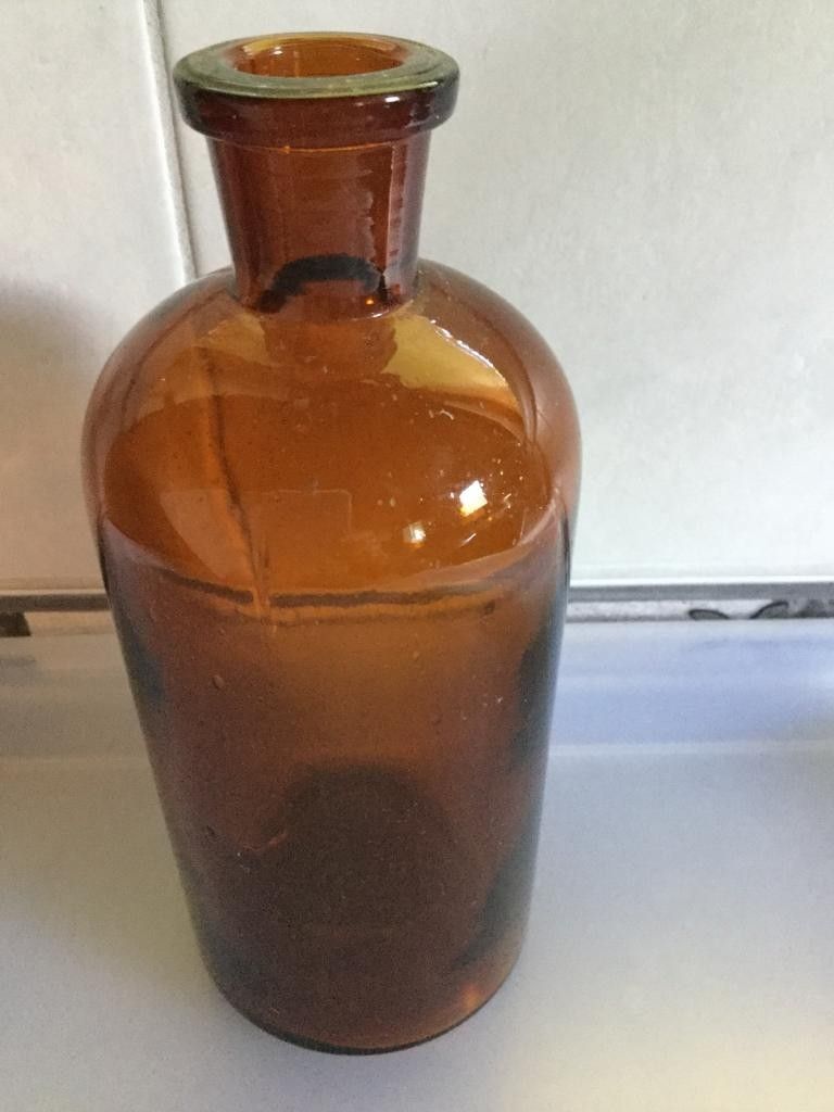 Ruskea apteekkipullo (500 ml)