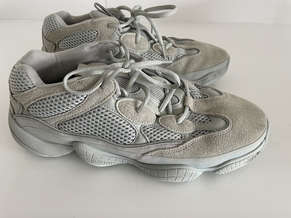 ADIDAS YEEZY 500 tossut