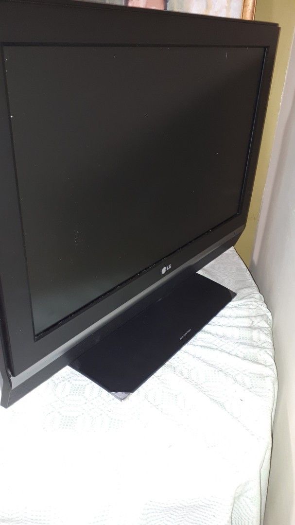 Tv LG 32lc2d