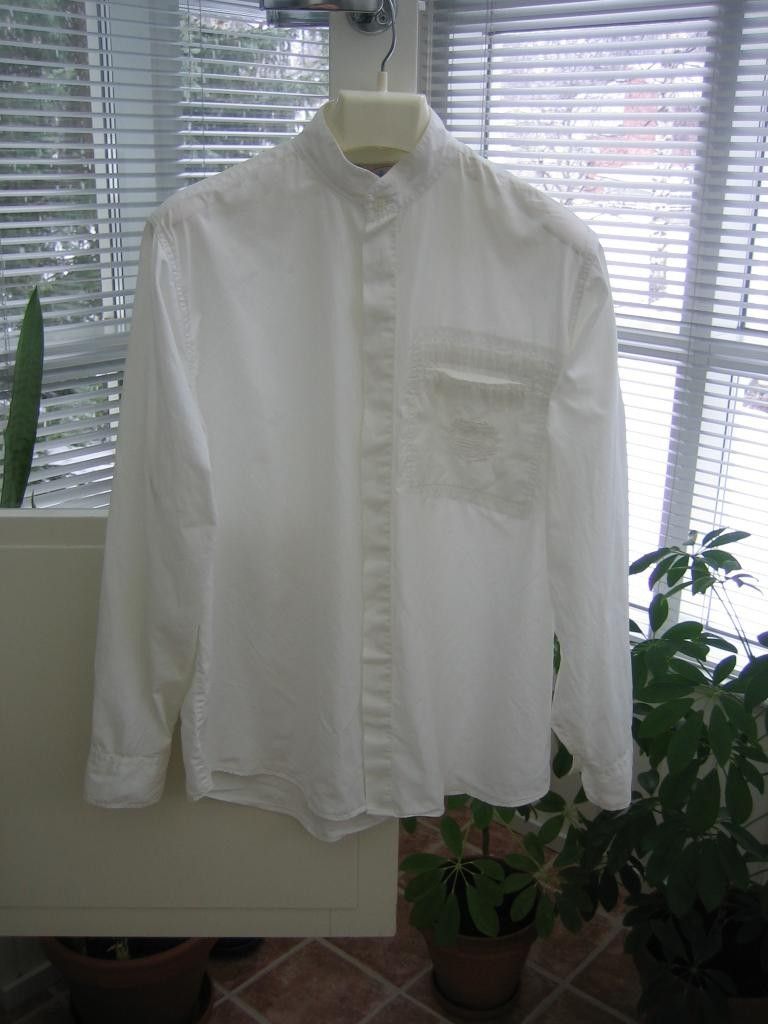 Valkoinen Ragazzi-merkkinen paita 90luvulta