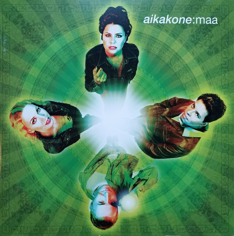 Aikakone - Maa CD-levy