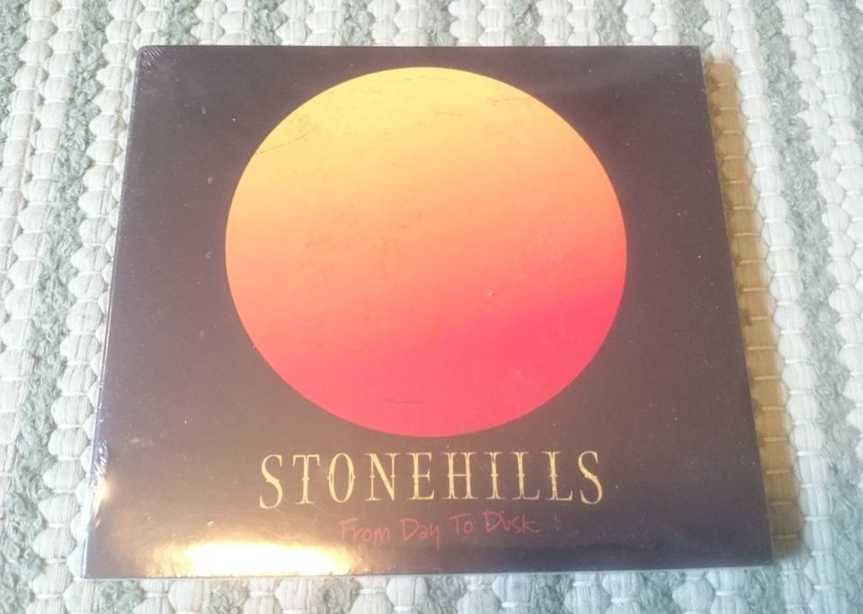 CD Stonehills From Day To Dusk