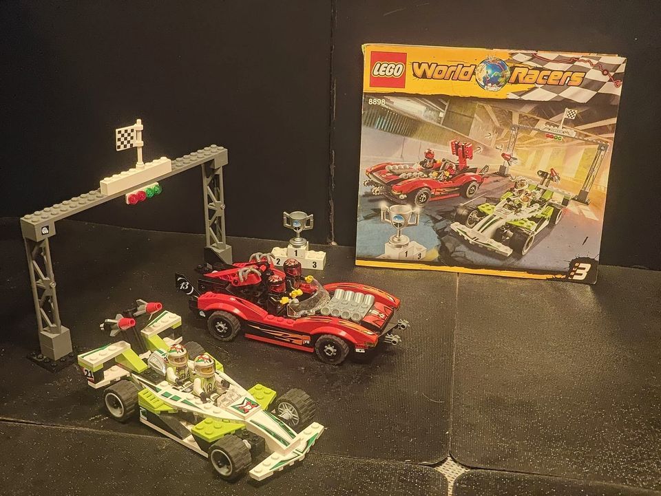 Lego 8898, Word Racers - Wreckage Road