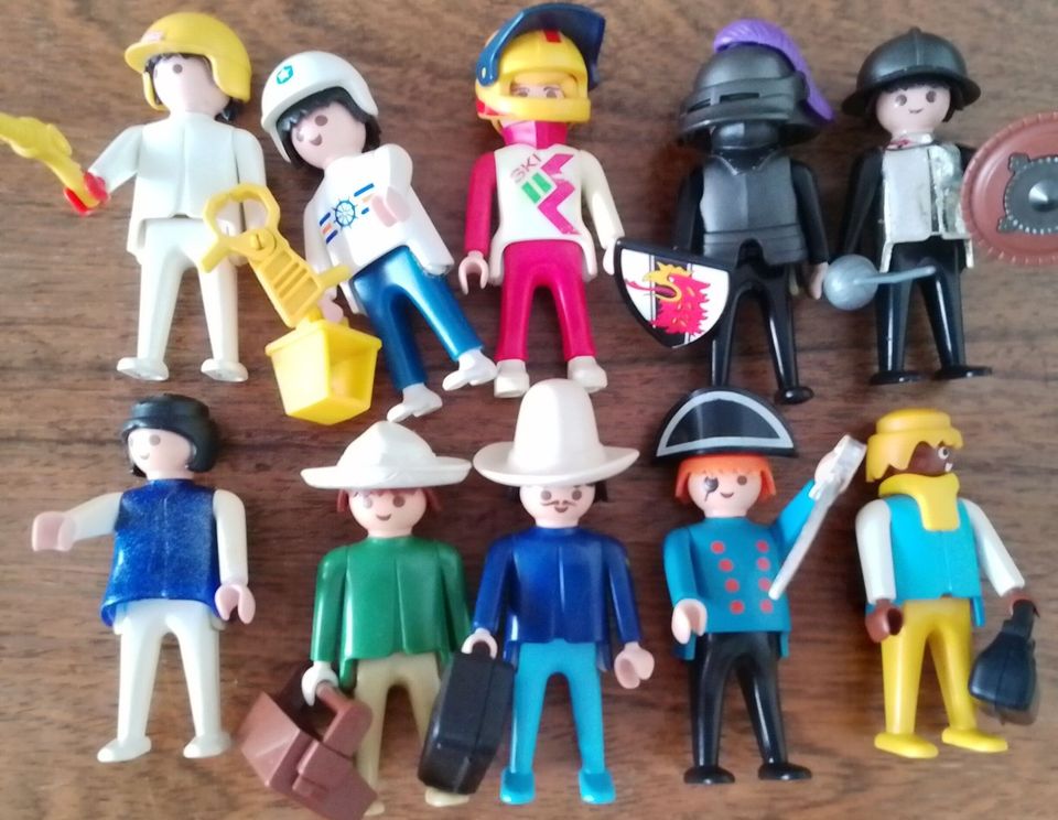 Playmobil figuurit ja muita osia v.1974 alkaen